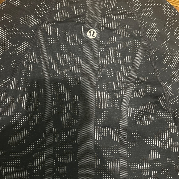 Lululemon Swiftly Tech Long-Sleeve Shirt size 0 navy - Picture 3 of 4